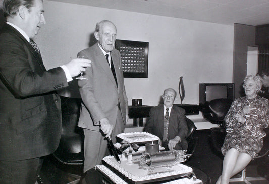 STANLEY MULLARD, HYDROPONICS & PRIZE CARNATIONS