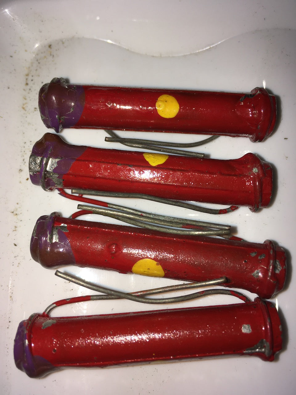 ERIE, DOGBONE, SOLID ROD, CARBON RESISTORS, BODY TIP SPOT TYPE 10A, 270K, 1-2W