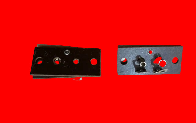 BELLING, PAXOLIN 2 PIN SOCKET FOR SHORTING/SPEAKER PLUG, 31 X 13mm, 8mm SPACING UNEQUAL DIA PINS