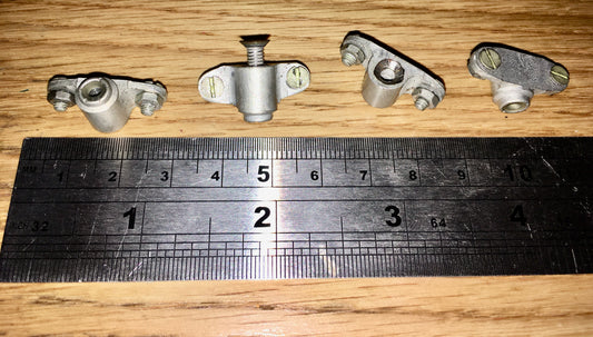 SET OF 4X, BRACKETS, TO MOUNT A BASEPLATE OR TOP PLATE ON AN ALUMINIUM CHASSIS