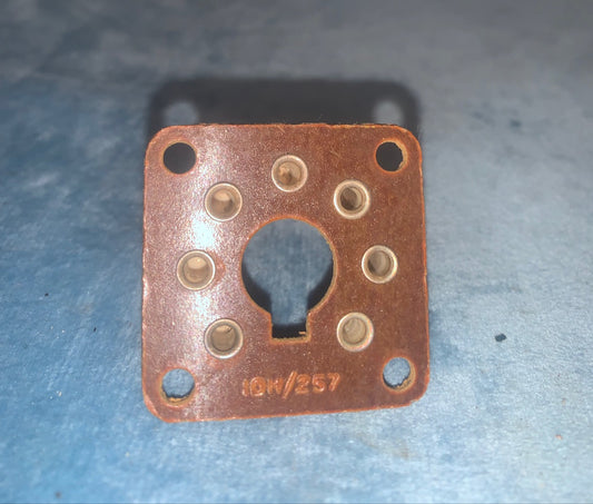 BELLING LEE, AIR MINISTRY, 7 PIN PANEL FEMALE SOCKET, L530, 10H/257, nos