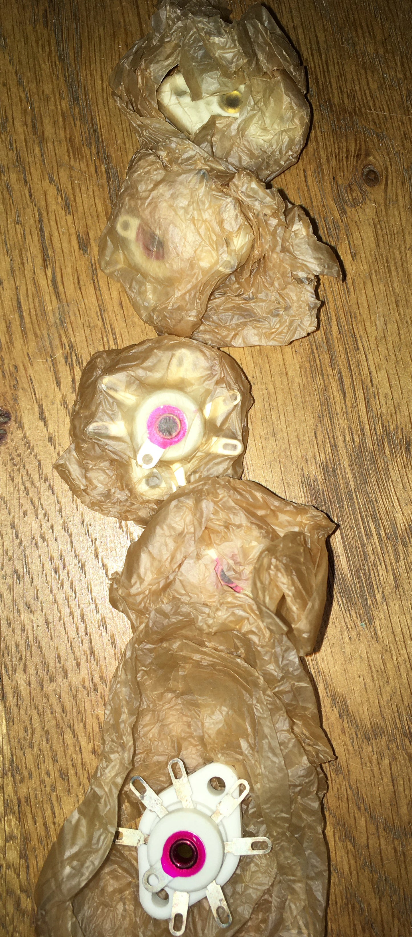 MILITARY, CERAMIC, B7G, VALVE BASES, NOS