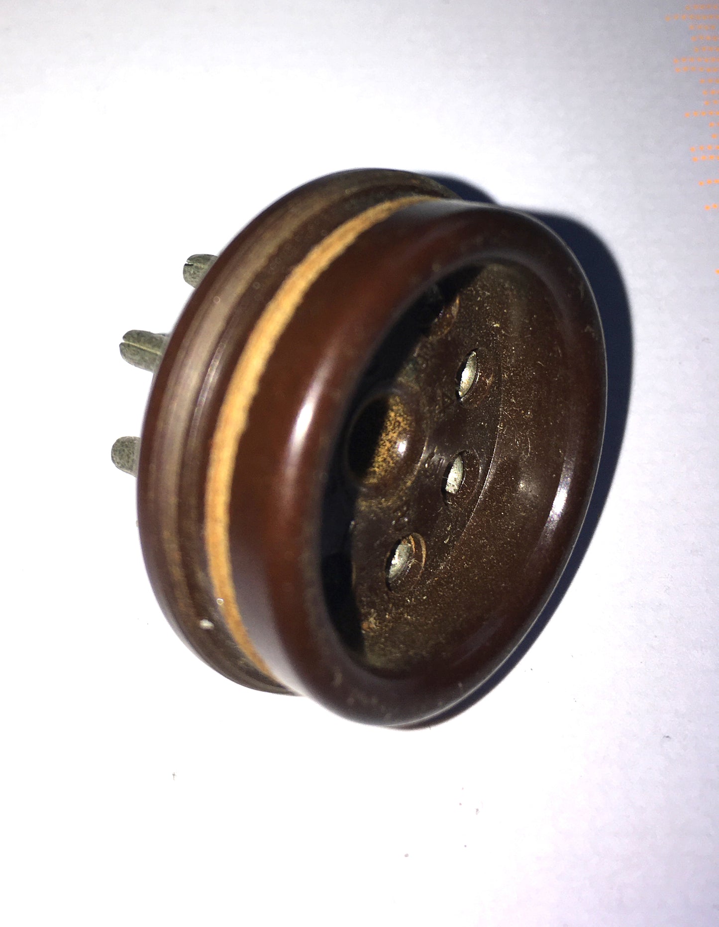 OCTAL PLUG, CABLE MOUNT, MCMURDO, EX EQUIPT