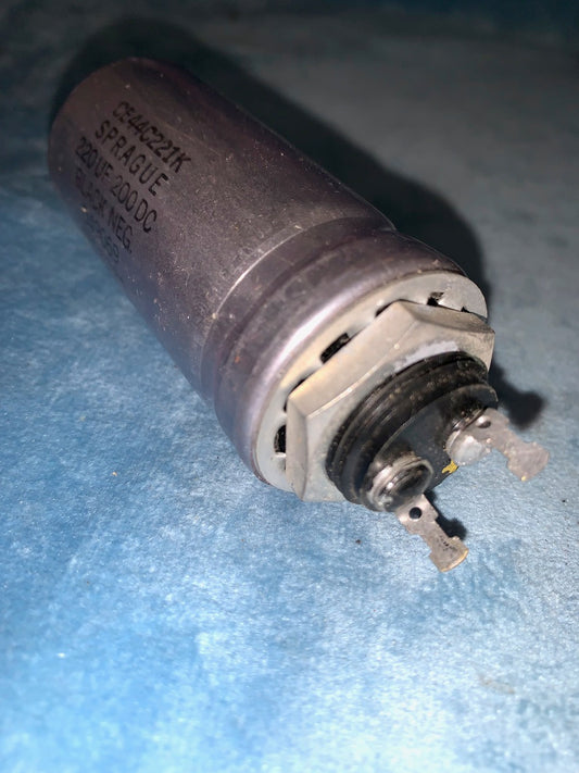 SPRAGUE, RADIAL ELECTROLYTIC CAPACITOR, 220uF @ 200V, NOS