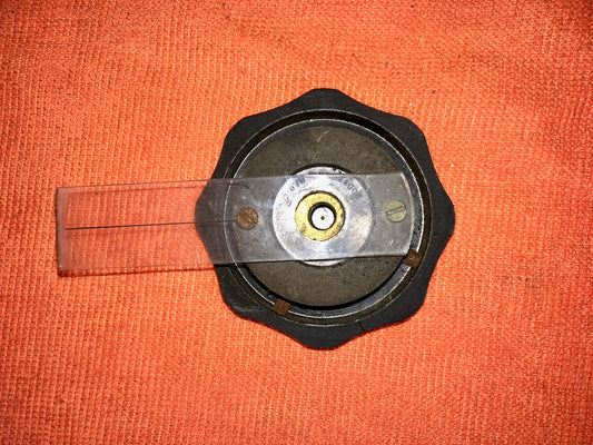 Eddystone, 2.5" Dia, fluted knob, CAT NO. 1076