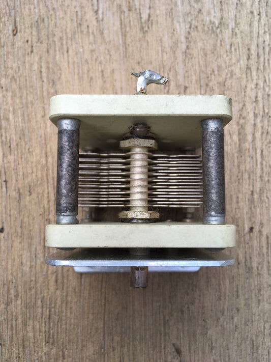 200pF, Air Dielectric Variable Capacitor, Ceramic, With Aluminium Mounting Bracket, - 51 x 45mm ~ Jackson Brothers