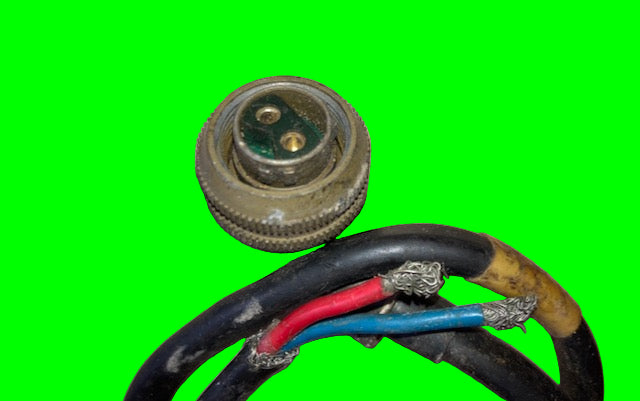 PATTERN 104, PLESSEY Mk4, 2 PIN SOCKET, 2 FEMALE PIN, RT ANGLE, FREE, MOUNTED ON CABLE, LARKAPUR POWER LEAD,