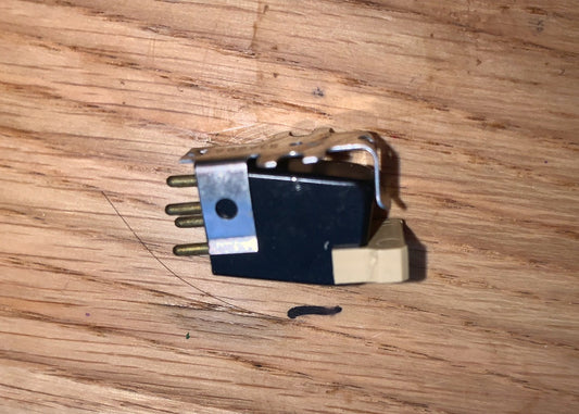 SHURE, M75-6S, CARTRIDGE, DIAMOND ,N75-6 STYLUS, MARKED 3.5CT