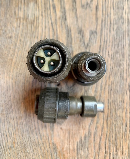 Pattern 104, Plessey, Mk 7, Aluminium Free Plug, Small, Cable Mount, 3 way, 3 male pins, Larkspur, Power Plug