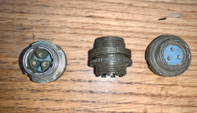 Pattern 104, Plessey, Mk 7, FIXED, 3 way SOCKET, 3 Female Pins, Larkspur, Power Socket, NOS