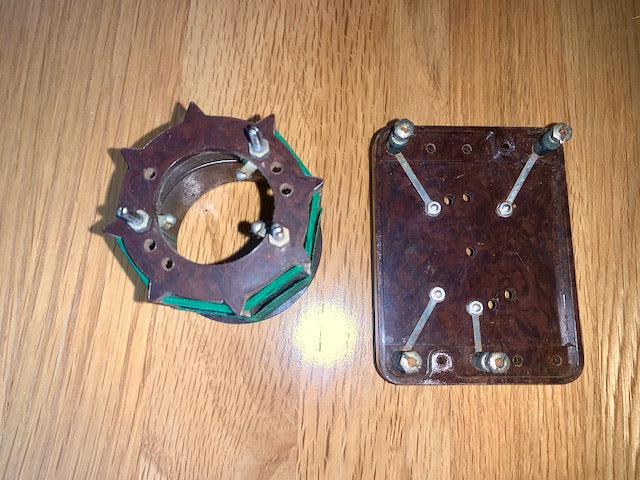 GREEN LITZ WIRED, COIL, PLUG IN, 3 PIN, C/W BAKELITE BASE, FROM 192Os PERIOD
