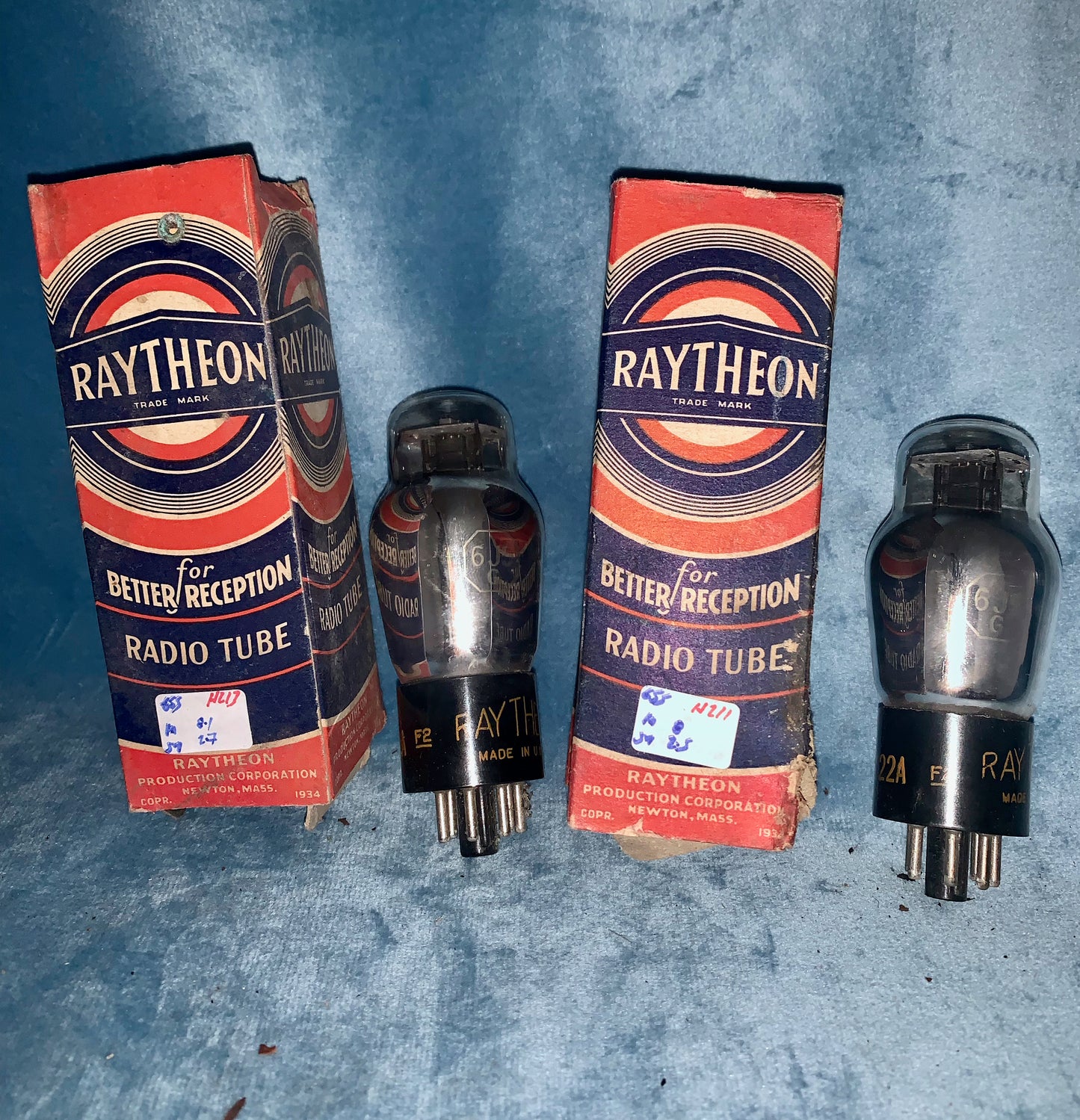 6J5G, RAYTHEON, SC122A, MATCHED PAIR WITH SAME DATE CODE, ORANGE BASE PRINT, ENVELOPE CARTOUCHE, JUNE 1942 PRODUCTION, NEW, BOXED