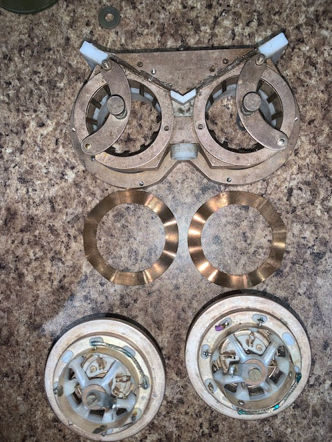 SPECIAL, DUAL B8F, VALVE BASE BLOCK FOR 2X 4CX250, SILVER PLATED, C/W CERAMIC CHIMNEY + 2X 4CX250, EX EQUIPT 5 PIN, VALVE BASE, CERAMIC, EX EQUIPT