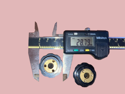 MARCONI KNOB, OCTAGONAL FLUTE, BLACK BAKELITE , 6MM SHAFT, 28mm DIA, CR100