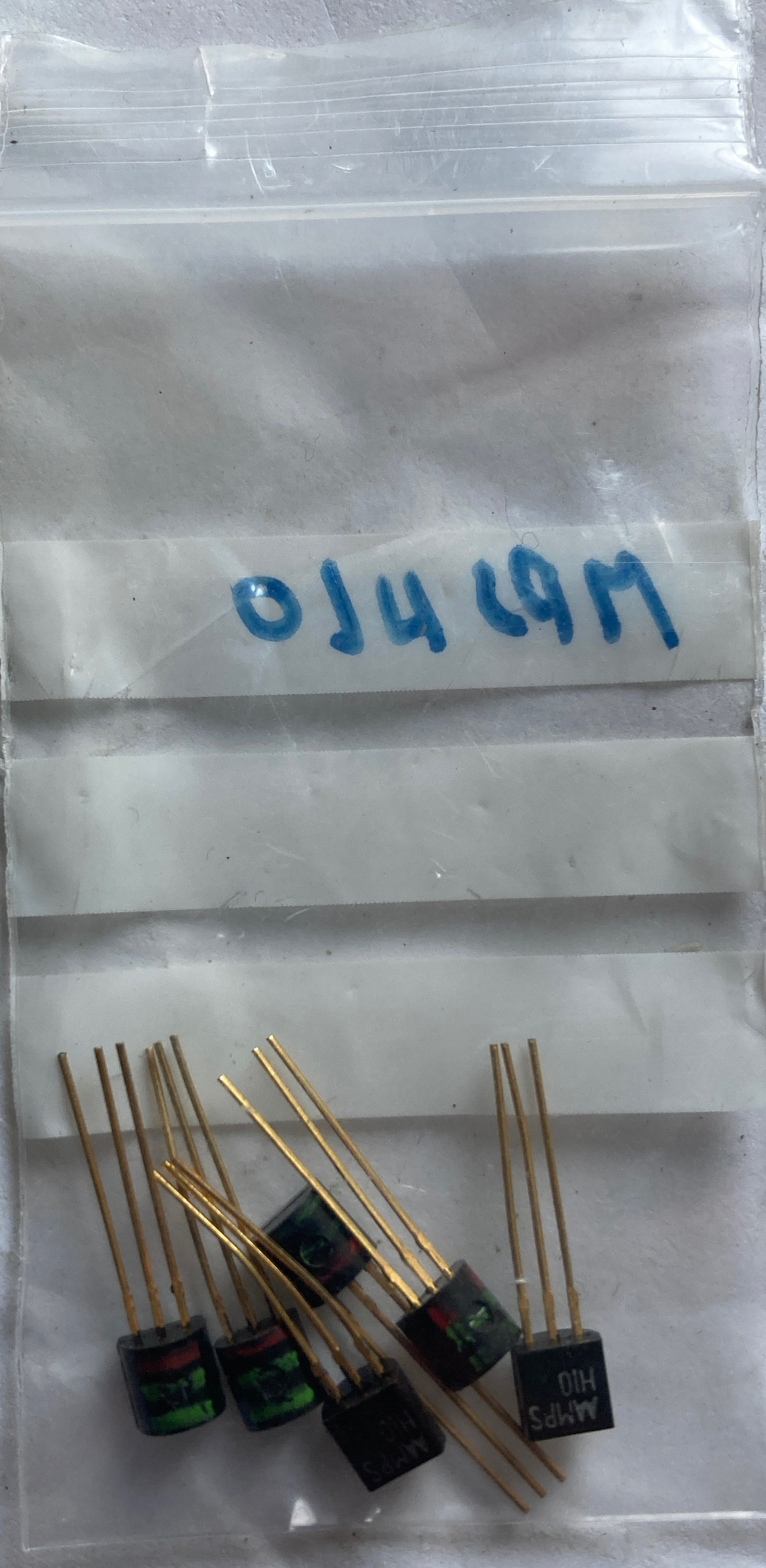 PACK OF 6X, MPSH10, MOTOROLA, MPSH10, SILICON, NPN, VHF TRANSISTOR, GOLD PINS TO-92
