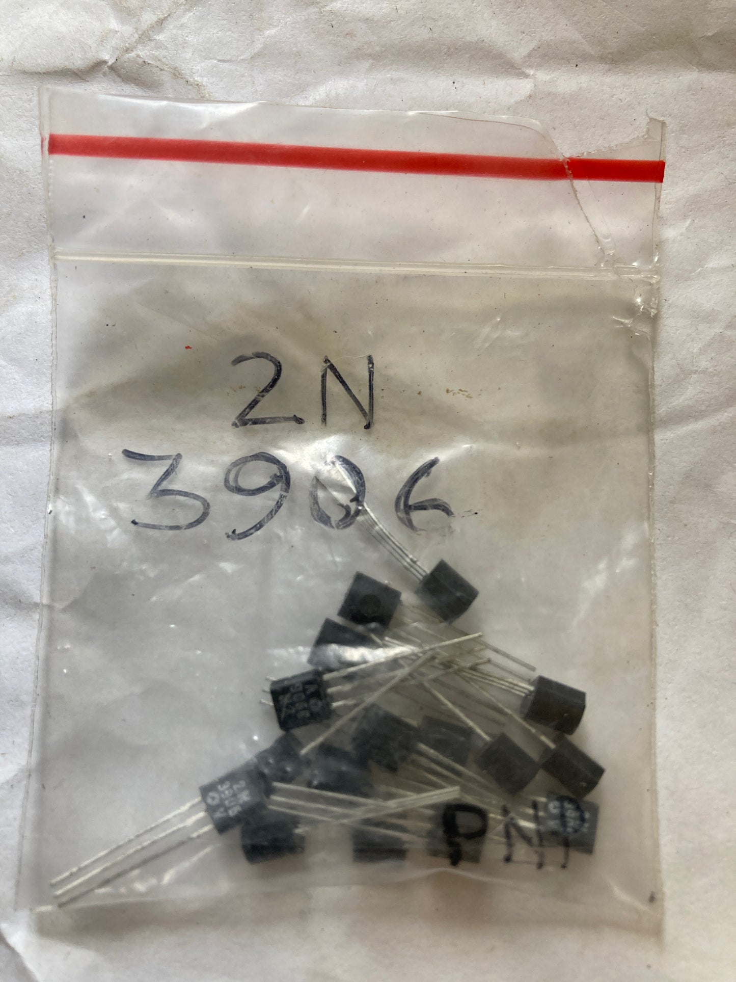 PACK OF 12X, 2N3906, PNP TRANSISTOR, TO-92