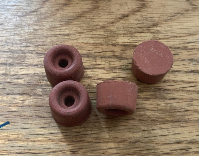 Set of 4X, rubber feet, Pink, screw hold, 18mm dia., 12mm high