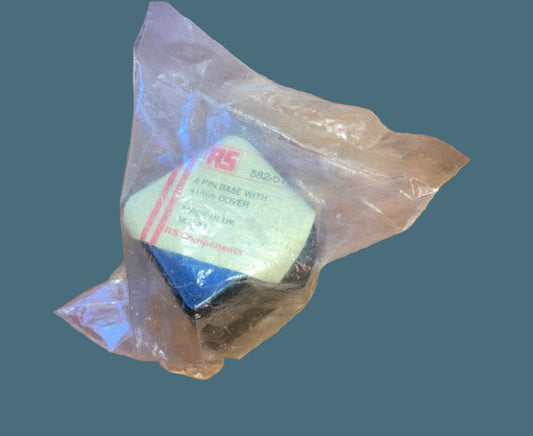 RS, OCTAL PLUG BLOCK, FOR MAKING VCM VALVE BASE CONVERTORS, 8 PIN BASE WITYH 42mm COVER, RS 582-013,NOS