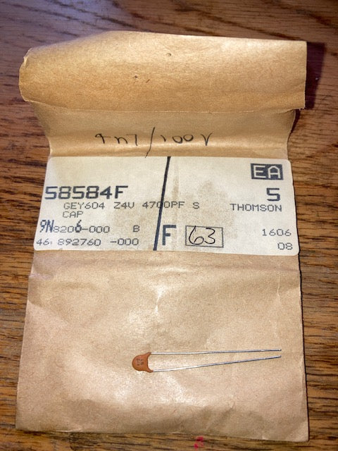 Pack of 5x, 4700pF, 100V Ceramic disc capacitors,Thomson