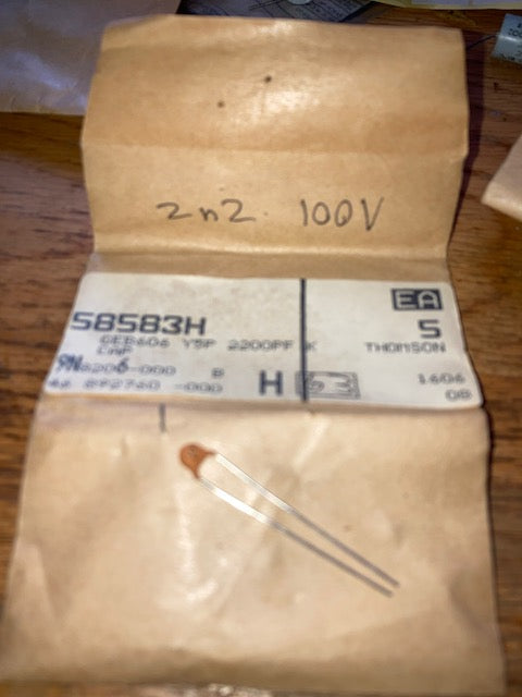 Pack of 4x, 2200pF, 100V Ceramic disc capacitors,Thomson