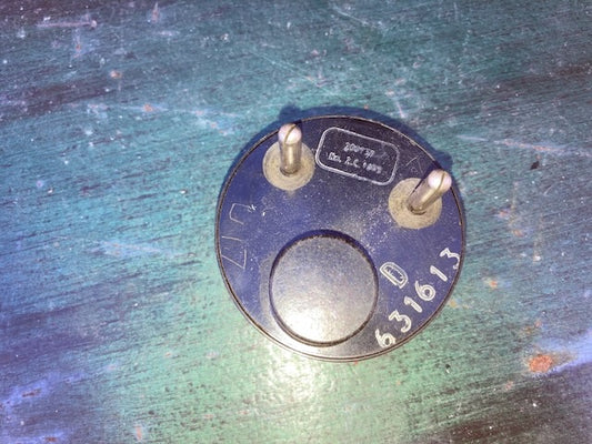 MOVING IRON METER, DC KILOVOLTS, 0 -25kV, 66mm DIA, PLUG IN, EX MIL, DATED 1942