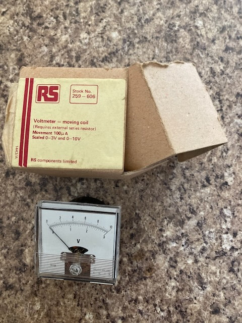 RS,, RADIOSPARES, MOVING COIL VOLTMETER, 100uA, SCALED 0-3 AND 0 -10V, NEW BOXED, 259-606