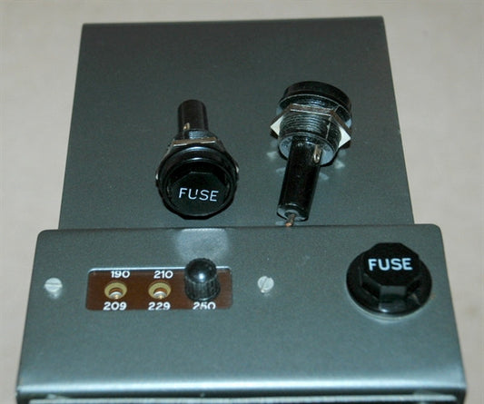 QUAD II, MONOBLOCK KT66 VALVE AMPLIFIER OCTAGONAL BULGIN FUSE HOLDER