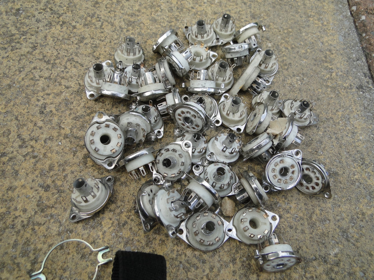 B9A, VALVE BASE, WHITE,CERAMIC, SILVER PLATED PINS, NOS