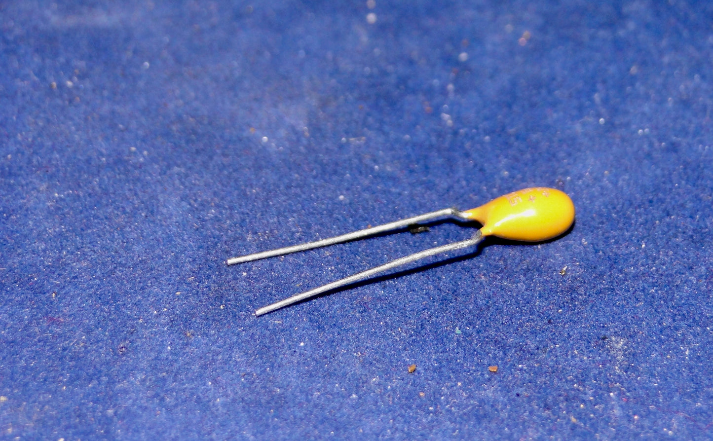 STC, TANTALUM CAPACITORS, 15uF @ 25V, EX MIL,