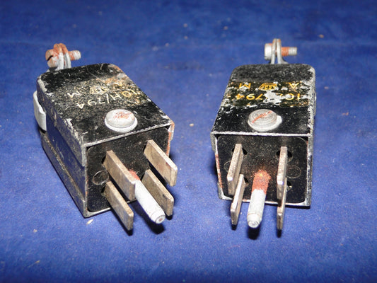 10H/437, 4 PIN MALE , JONES PLUG, CABLE MOUNT,  T1154 , J SWITCH