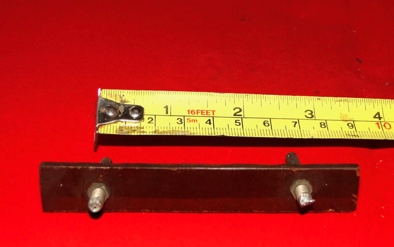 WW2, AIR MINISTRY, PAXOLIN, PLUG IN, COIL HOLDER, APROX 85mm CENTRE - CENTRE, PLUGS