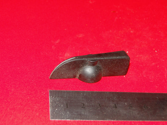 BULGIN, K108, LONG CHICKEN HEAD, KNOB, BLACK 2 1/4 ins, LENGTH 1 1/8 ins TIP TO RAD