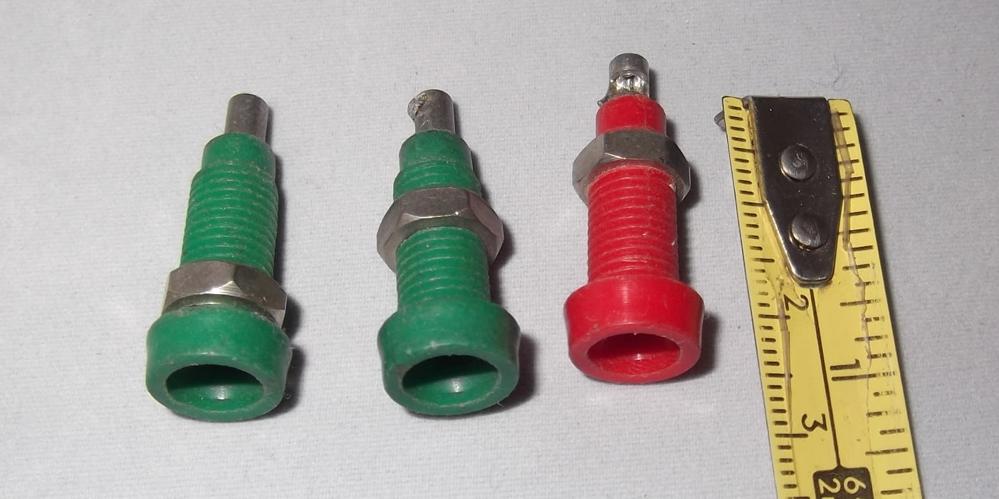 BANANA SOCKETS,  4MM DIA