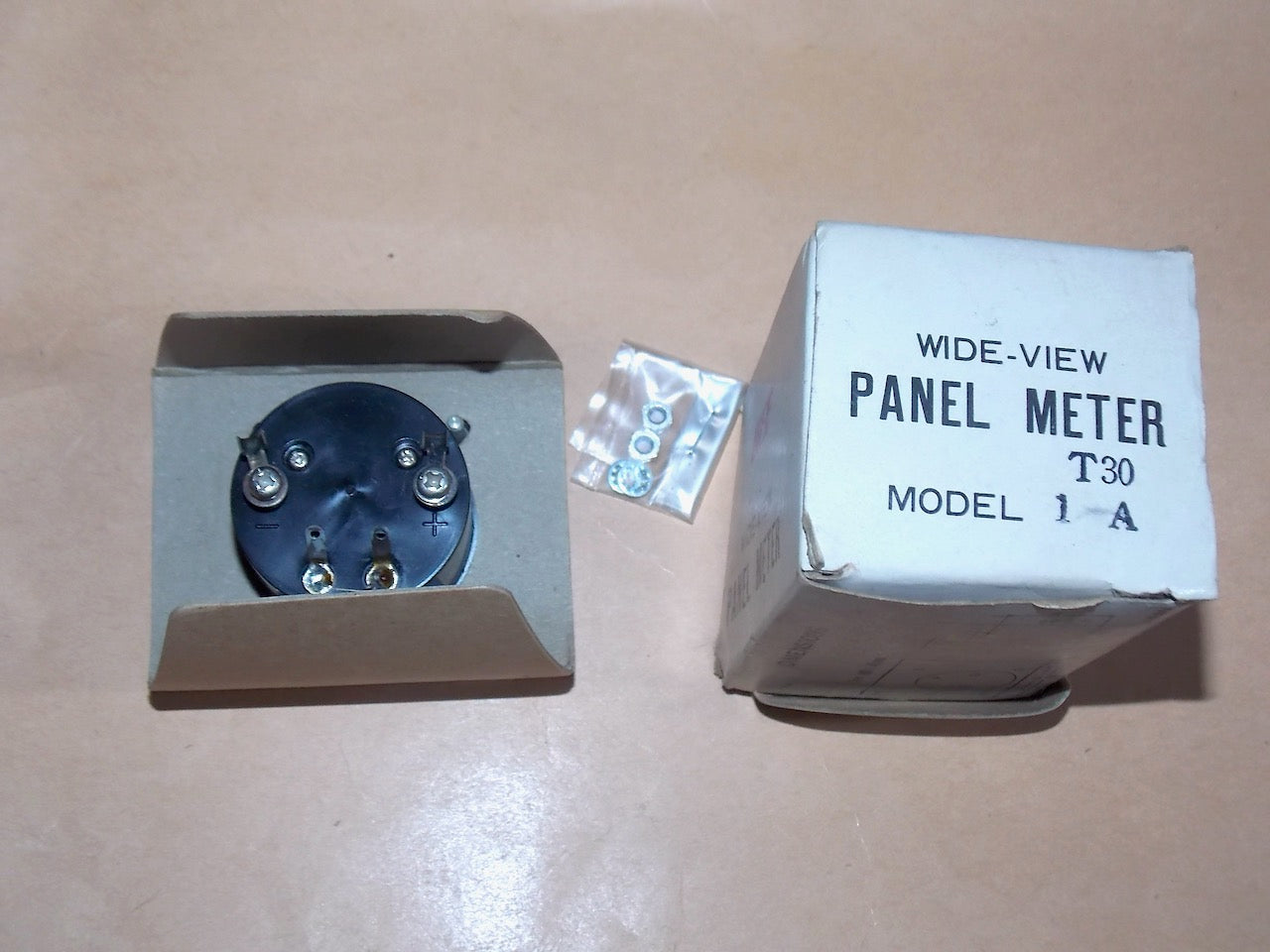 60 x 45mm, DC 1A , Ammeter, Wide View Panel Meter, NOS