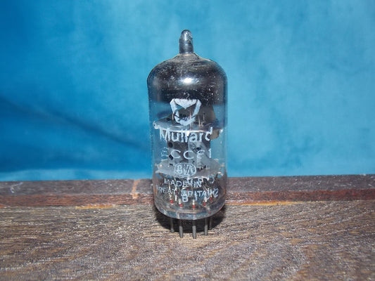 ECC81, MULLARD, NEWSHIELD, WHITE PRINT, FACTORY CODE, VF3 B1D2, BLACKBURN 1961 MANUFACTURE