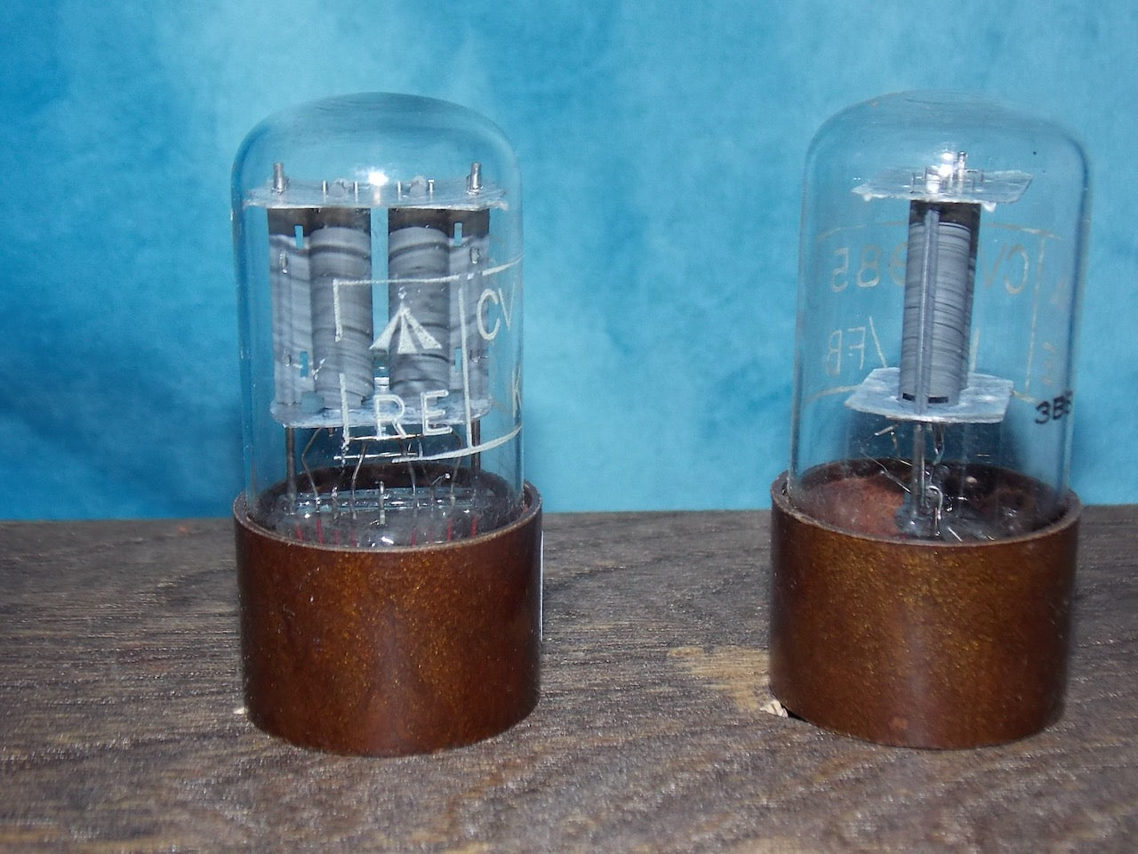 CV1985, BRIMAR, FOOTSCRAY, MIL SPEC 6SL7GT, MATCHED PAIR, BROWN MICANOL BASE, SAME WHITE MILITARY CARTOUCHE WITH DATE CODE FOR MAY 1960, ECC35, VT-229, 6SL7