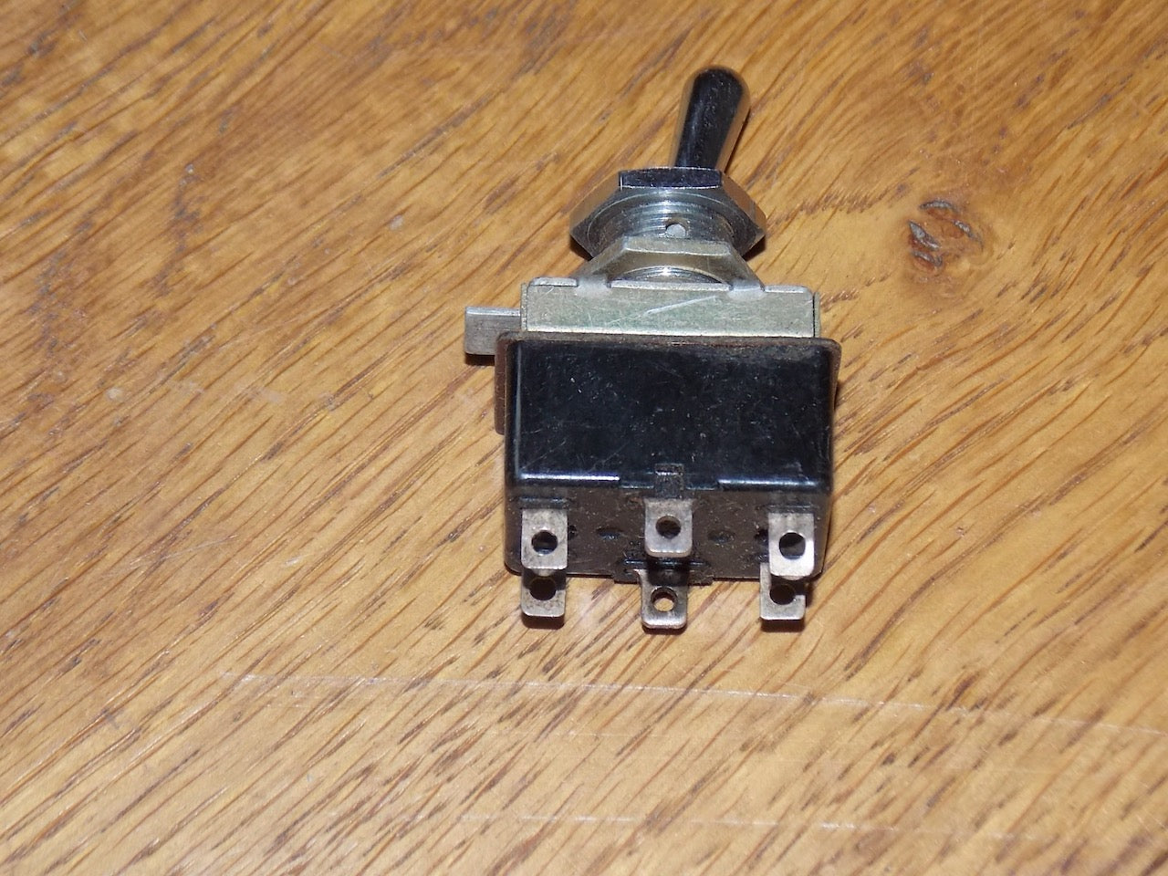 OAK NSF CH  DPST PEAR HEAD  SWITCH