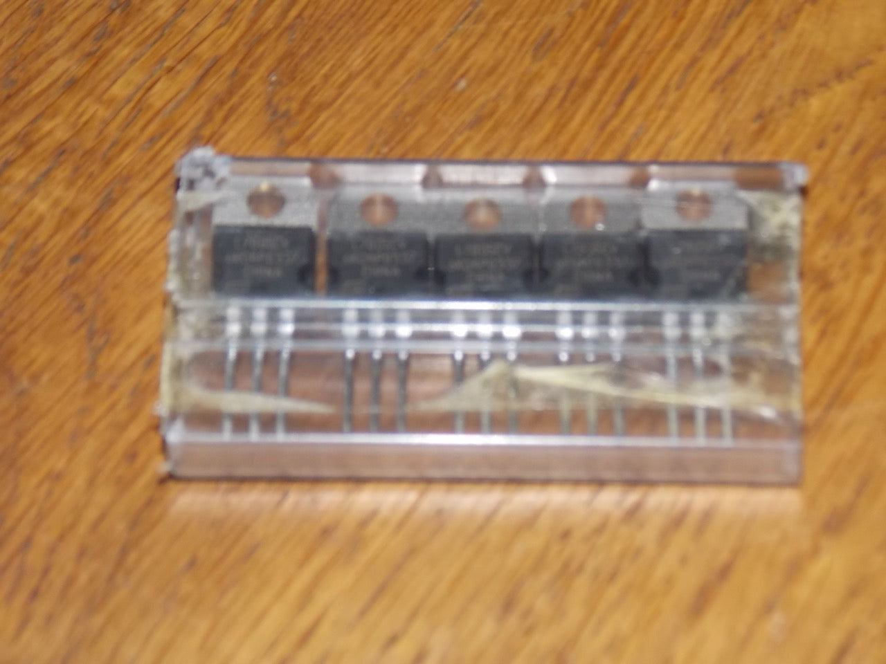 ST ELECTRONICS, Linear Voltage Regulator, 7805CV, Fixed, Positive, 10V To 35V In, 5V And 1.5A Out, TO-220-3, PACK OF 5X, NOS