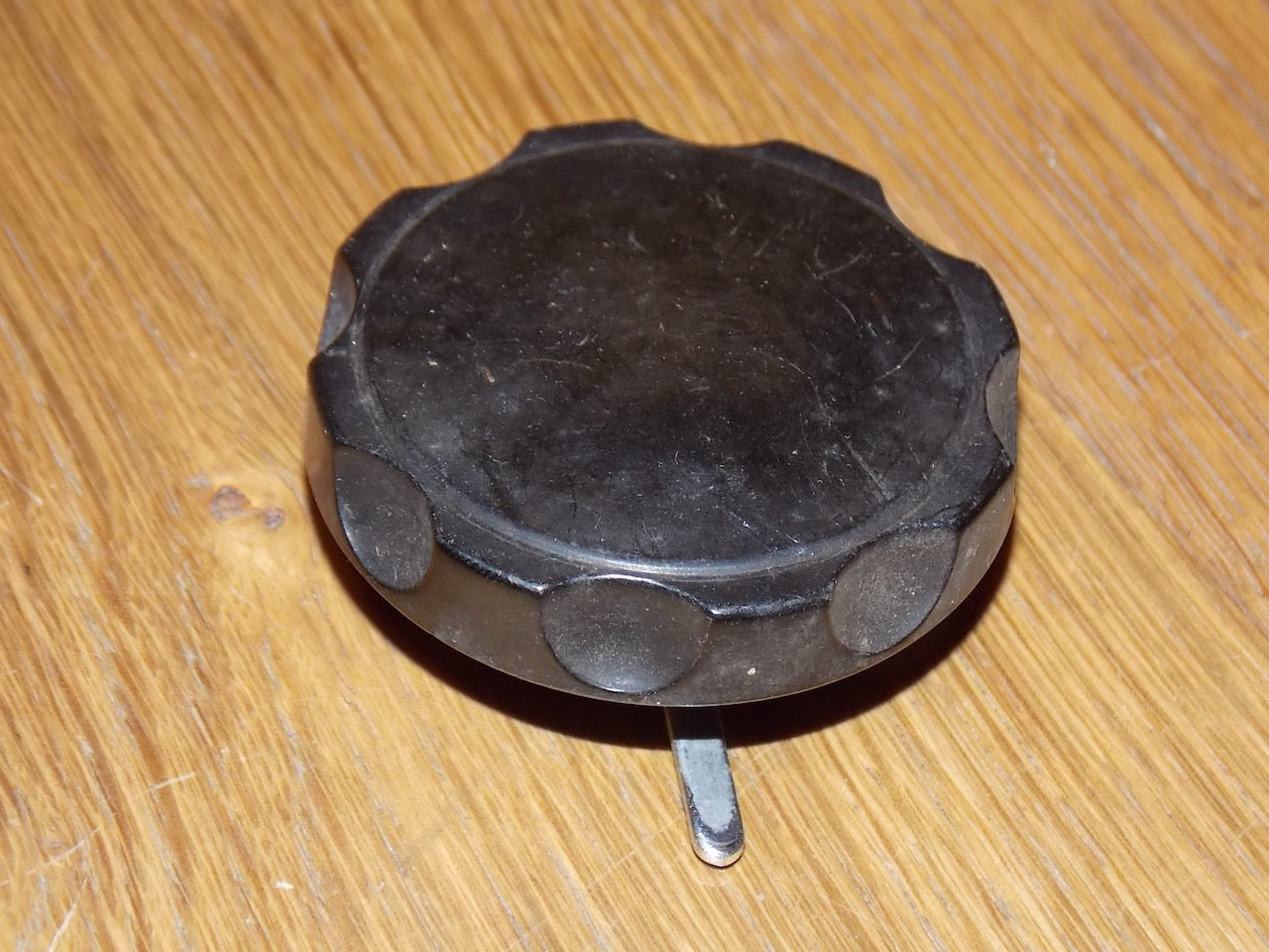 EDDYSTONE, 55mm DIA, MAIN TUNING KNOB, BLACK, WITH CHROME BAR INDEX MARKER,3146/1P