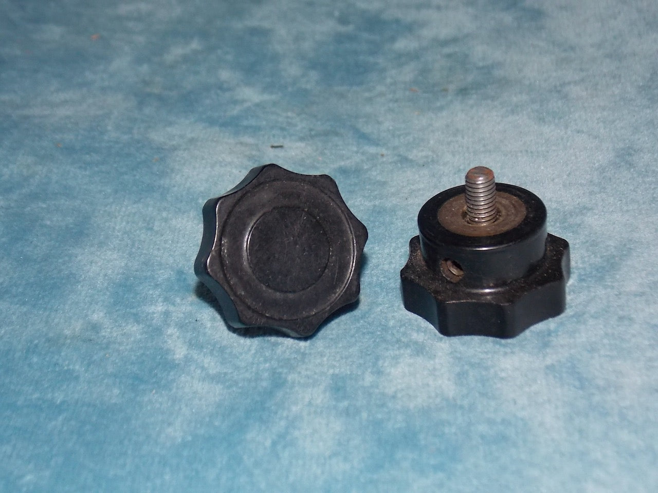 MARCONI KNOB, OCTAGONAL FLUTE, BLACK BAKELITE , 6MM SHAFT, 28mm DIA, CR100