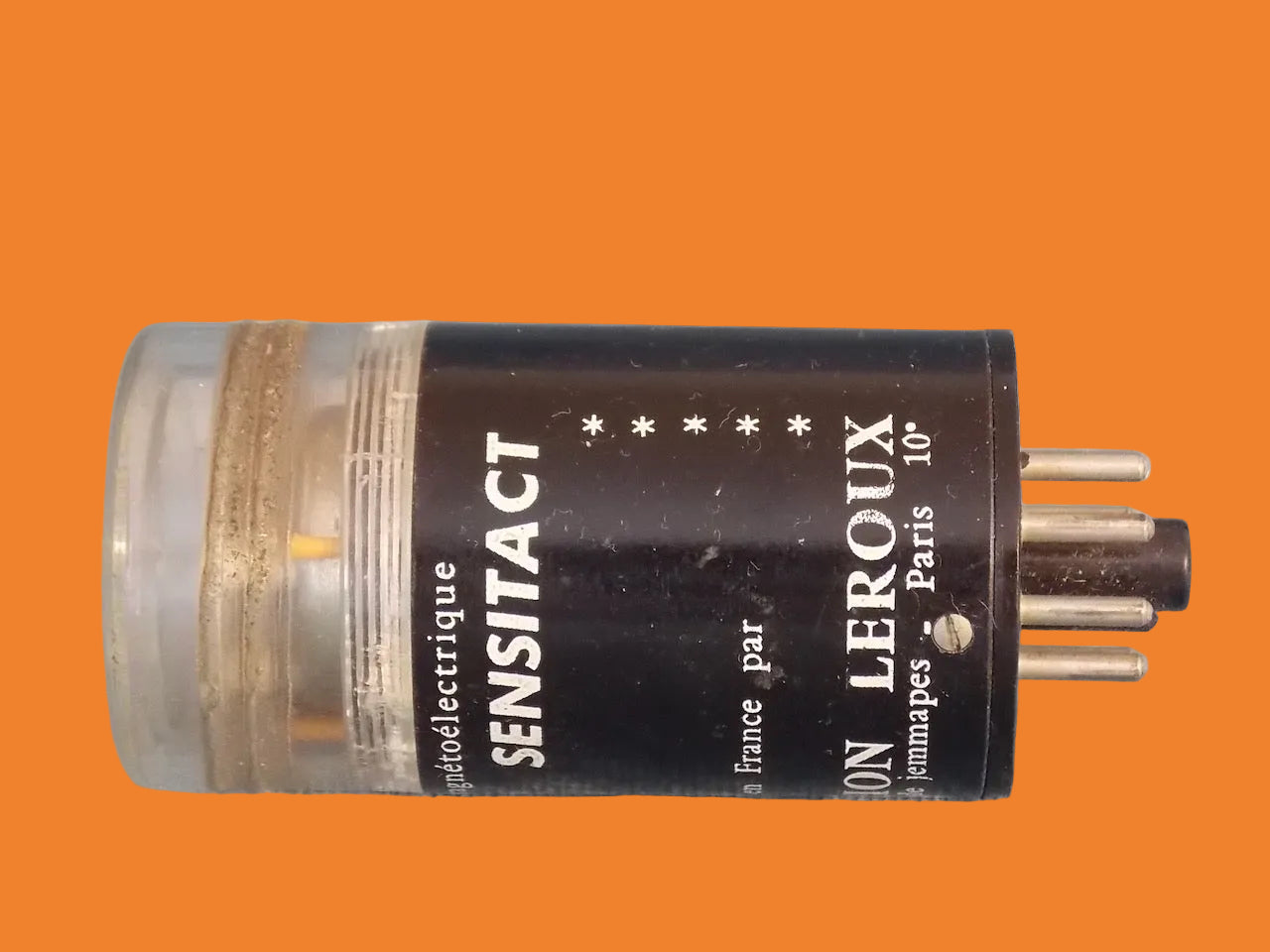 BRION LEROUX, SENSITACT, 50mW/10V, OCTAL RELAY, WITH ROTARY METER ON TOP,
