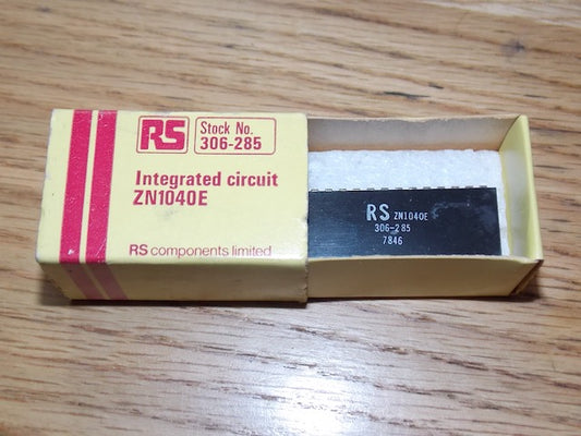 Radiospares, RS, 306-285, (Ferranti) ZN1040E, Universal Counter Display, IC,  28 pin dip, ZN1040