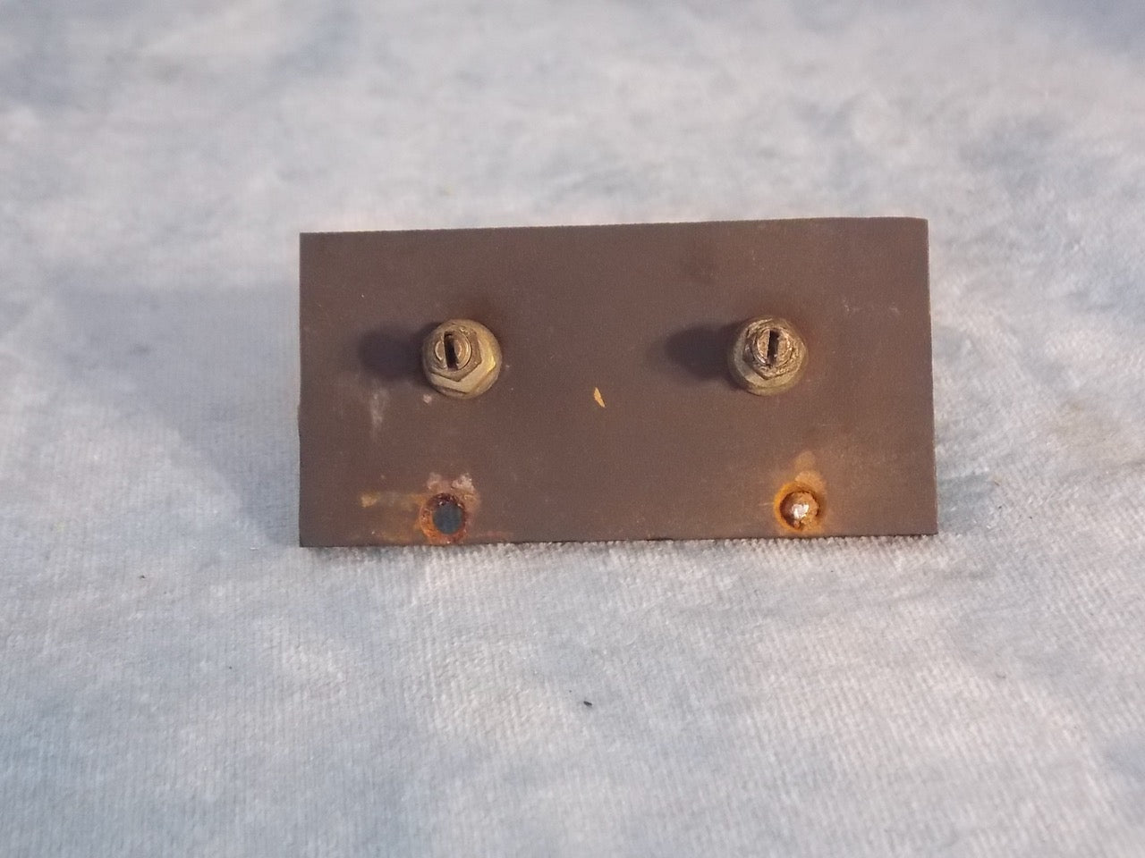 EBONITE PLATE, 60 X 35 X 5mm, 1931, WITH 2X BINDING POSTS, FOR BASEBOARD RADIO CONNECTIONS