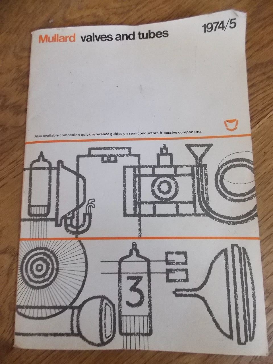 MULLARD VALVES & TUBES, DATA BOOK 1974-5