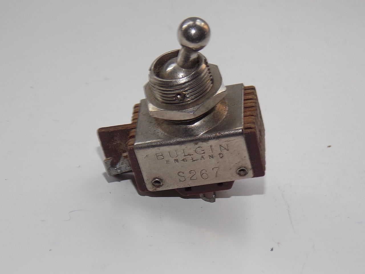 BULGIN S267PD PEAR DOLLY DPST SWITCH,NOS