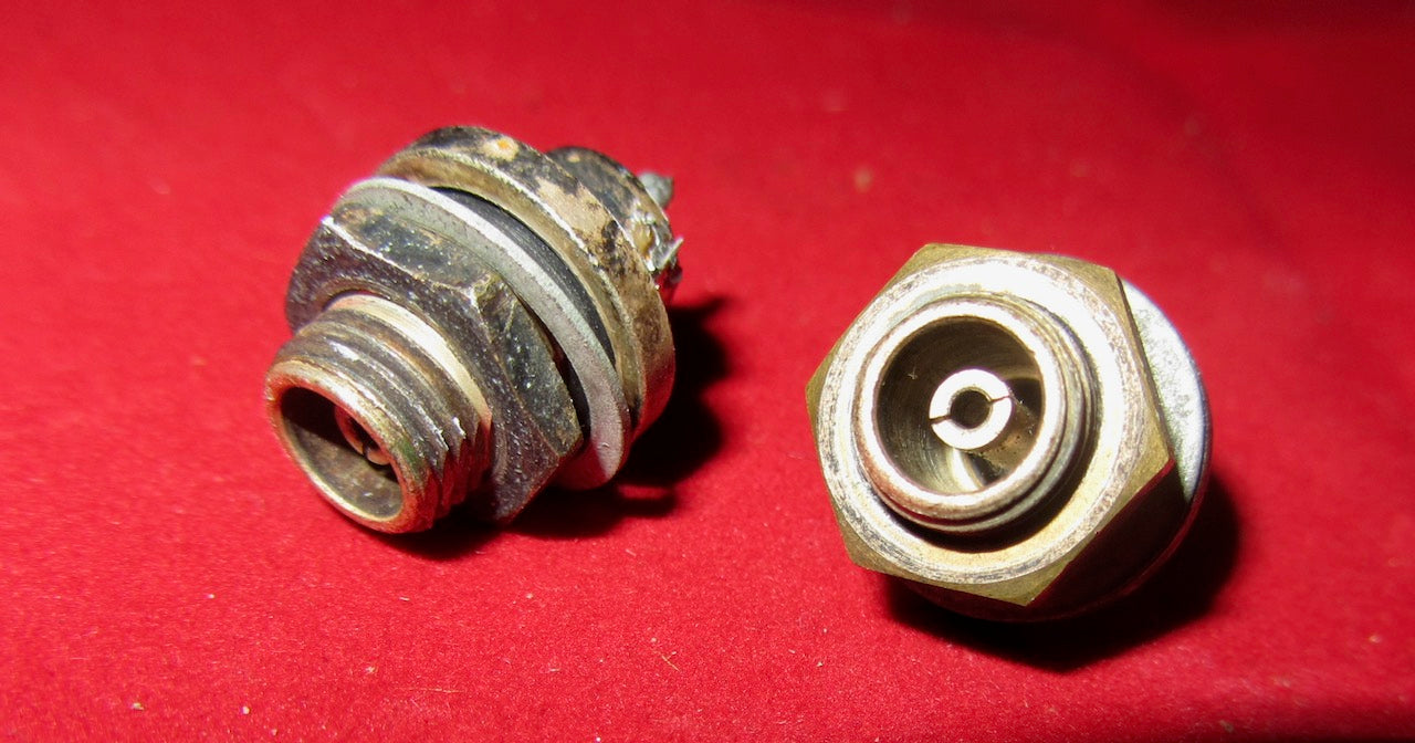 PATTERN 12, 054 0154, COAXIAL SOCKET, CHASSIS MOUNT, EX EQUIPT