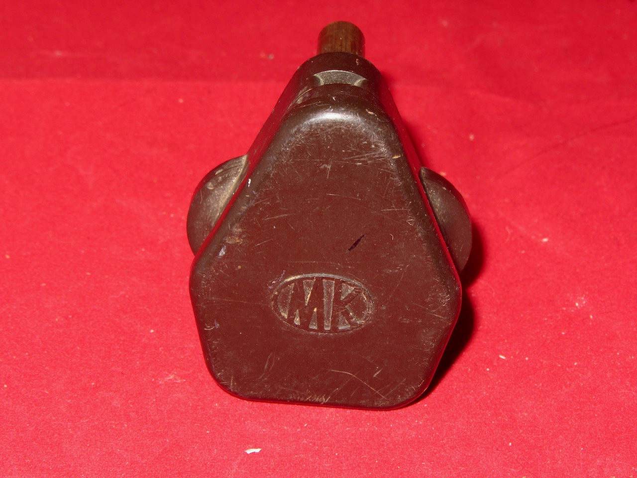 MK, BROWN, 3 ROUND PIN, 5A PLUG, BS546/A