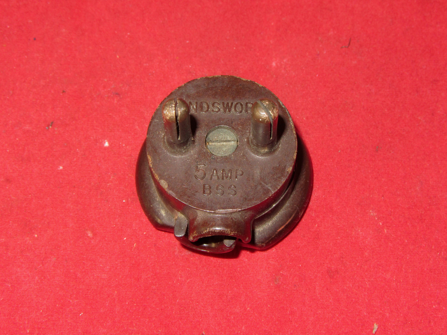 VINTAGE, BAKELITE, BRASS PINS, 2 PIN PLUG, WANDSWORTH 5S BSS