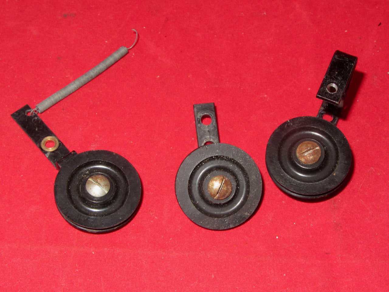 EDDYSTONE, DRIVE CORD JOCKEY WHEEL, WITH MOUNTING BRACKET