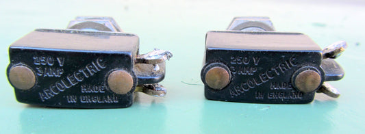 ARCOLECTRIC, SPST, PEAR DOLLY, 250V 3A, SWITCH EX EQUIPT,